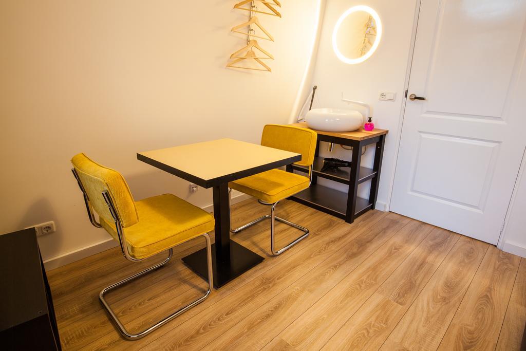 Puur Geluk Apartment Groningen Bagian luar foto